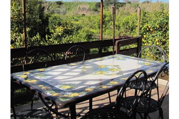 Italia Chata Lido di Noto, Exteriorul